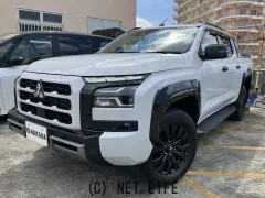 三菱 トライトン