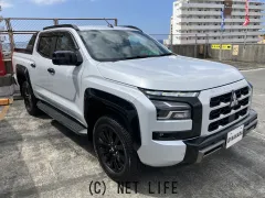 三菱 トライトン