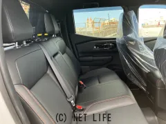 三菱 トライトン