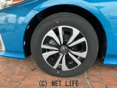 トヨタ プリウスPHV