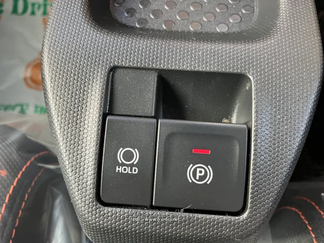 ダイハツ タフト