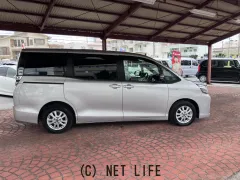 トヨタ ヴォクシー