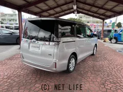 トヨタ ヴォクシー