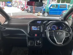 トヨタ ヴォクシー