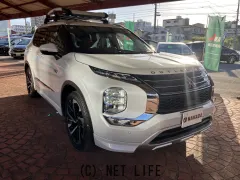 三菱 アウトランダー