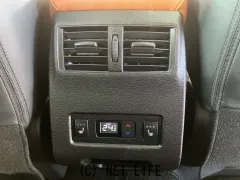 三菱 アウトランダー