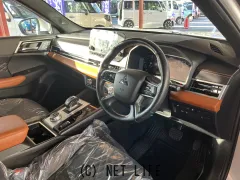 三菱 アウトランダー