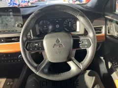 三菱 アウトランダー