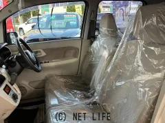 ダイハツ ムーヴ