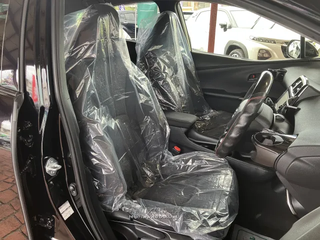 トヨタ プリウス