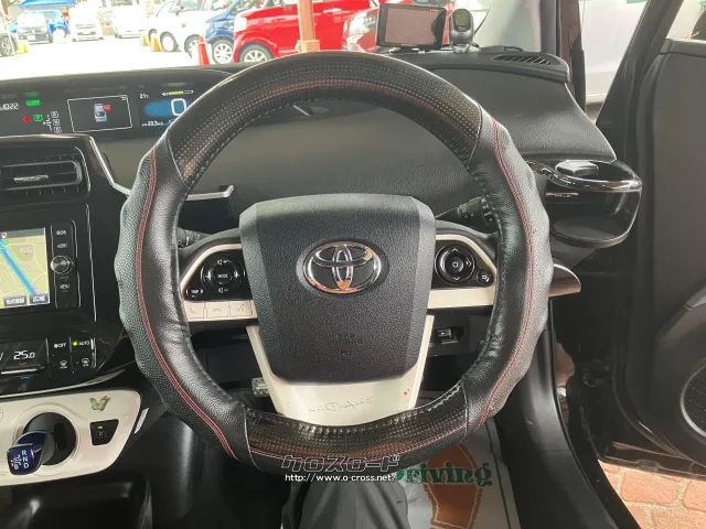 トヨタ プリウス