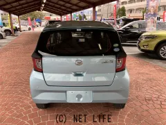 ダイハツ ミライース