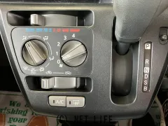 ダイハツ ミライース