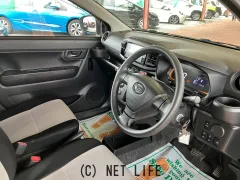 ダイハツ ミライース