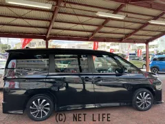 トヨタ ヴォクシー