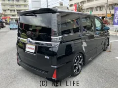トヨタ ヴォクシー