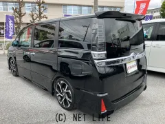 トヨタ ヴォクシー