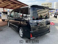 トヨタ ヴォクシー