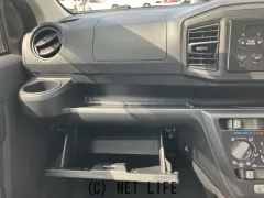 ダイハツ ミライース