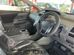 トヨタ プリウスα