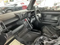 ダイハツ タフト