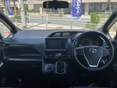 トヨタ ヴォクシー