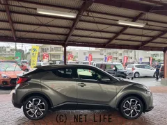 トヨタ C-HR