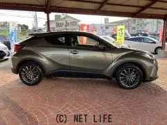 トヨタ C-HR
