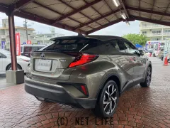 トヨタ C-HR