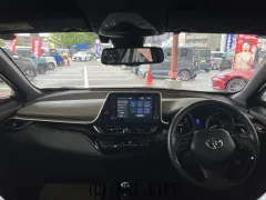 トヨタ C-HR