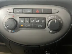 ダイハツ ミラジーノ