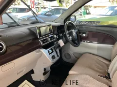 ダイハツ キャスト