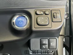 トヨタ アクア