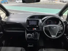 トヨタ ヴォクシー