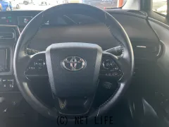 トヨタ プリウス