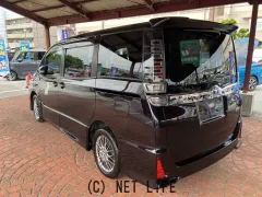 トヨタ ヴォクシー