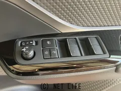 トヨタ C-HR