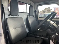日産 NT100クリッパー