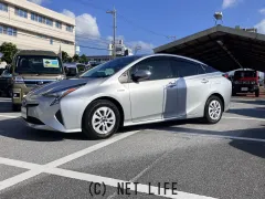 トヨタ プリウス