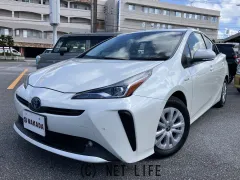 トヨタ プリウス