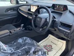 トヨタ プリウス
