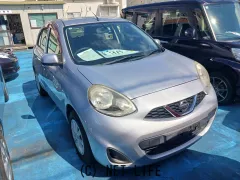 日産 マーチ