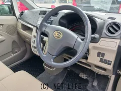 ダイハツ ムーヴ