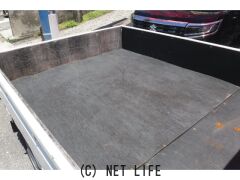 日産 NT100クリッパー