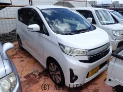 三菱 eKカスタム