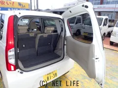 ダイハツ ムーヴ