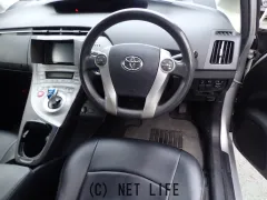 トヨタ プリウス