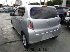 ダイハツ ミライース