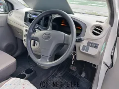 ダイハツ ミライース