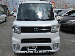 トヨタ ピクシスメガ